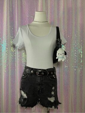 Vivance White Scoop Neck Short Sleeve Bodysuit ★彡